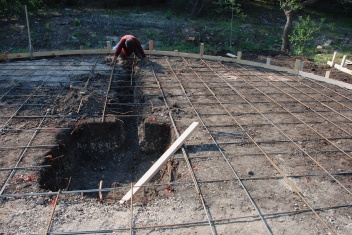 2010-05-29-37 Firepit Construction.jpg